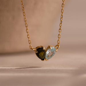 Collier coeur en forme de larme Toi et moi par Caitlyn Minimaliste • Collier avec pierres de naissance personnalisé • Bijoux personnalisés • Cadeau de Noël • NM217