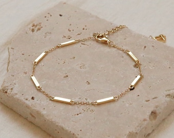 Bar Chain Bracelet by Caitlyn Minimalist • Dainty Satellite Bracelet in Gold and Sterling Silver • Minimalist Jewelry • Gift for Her • BR018