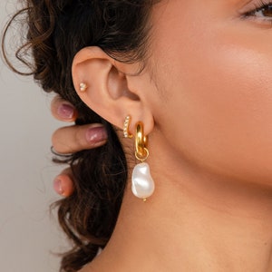 Baroque Pearl Drop Earrings by Caitlyn Minimalist • Statement Pearl Hoops • Dangling Baroque Pearl Earrings • Anniversary Gift • ER451