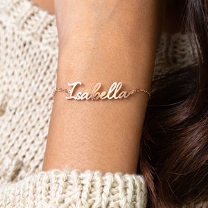 Anpassat namnarmband i guld och sterlingsilver av Caitlyn Minimalist • Elegant armband med initialer • Presentarmband för mamma • BH08F68