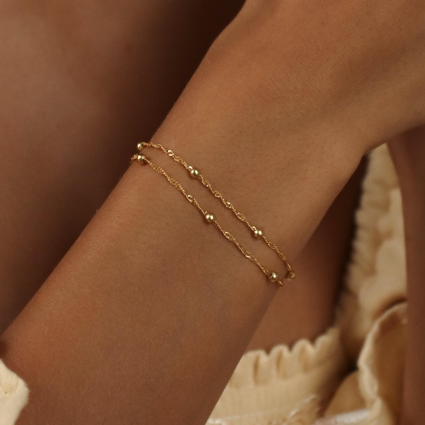 Bracciale con catena a due perline di Caitlyn Minimalist • Bracciale delicato color oro • Bracciale con catena a perline sottili • Regalo di compleanno per donne • BR016