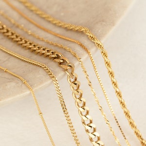 Essential Necklace Chains by Caitlyn Minimalist • Herringbone, Rope, Snake Chain Necklaces & More • Trending Silver, Gold Layering Necklaces