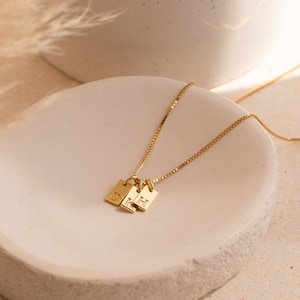 Collar con iniciales de varias barras de CaitlynMinimalist • Collar con dije pequeño y cadena de caja • Regalos personalizados para mamá • NM83bNIF33