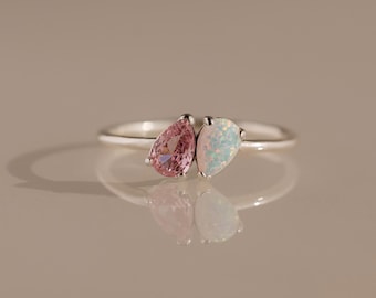 Anillo Pear Toi Et Moi de Caitlyn Minimalist • Anillo personalizado de dos piedras de nacimiento en forma de lágrima en plata • Joyería personalizada • Regalo para novia • RM210