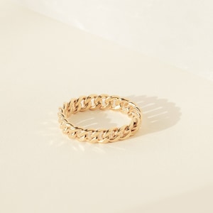 Curb Chain Ring in Gold by Caitlyn Minimalist • Minimalist Ring • Stacking Ring • Bridesmaid Gifts  • RR021
