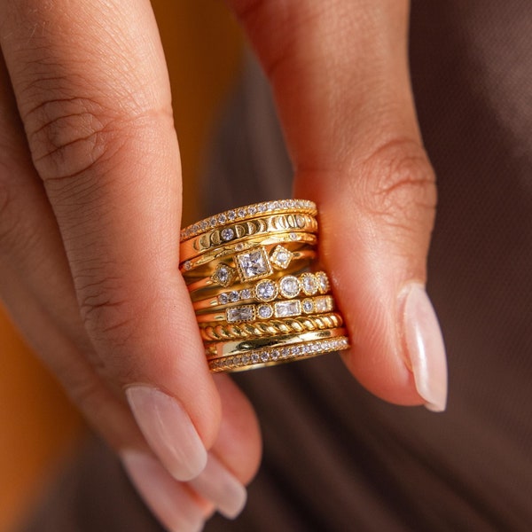 Vintage Diamond Ring Set by CaitlynMinimalist • Set of 3: Dainty Crystal Stacking Rings in Gold • Art Deco Jewelry • Girlfriend Gift • RR132