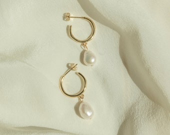 Aros de perlas colgantes • Aretes de perlas • Aretes de perlas • Aros de perlas • Joyas para damas de honor • Regalo perfecto para ella • ER022