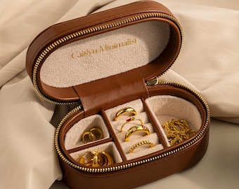 【Caitlyn minimalist】オーバルレザージュエリーボックス★ Mini Travel Velvet Jewelry Ring Box | Caitlyn Minimalist