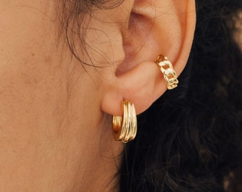 Canal Chunky Hoops by Caitlyn Minimalist • Thick Huggie Earrings • Gold Hoop Earrings • Minimalist Jewelry • Gold Jewelry Essentials • ER196