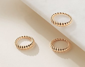 Twisted Dome Ring in Gold • Minimalist Dome Ring • Chunky Ring • Twist Ring • Pinky Ring • RR006