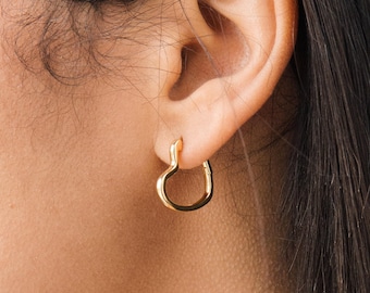 Heart Hoops by Caitlyn Minimalist • Gold Heart Shaped Hoop Earrings • Minimalist Earrings • Unique Jewelry • Girlfriend Gift • ER105