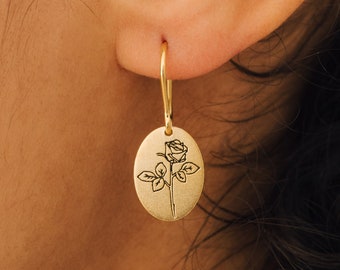 Boucles d'oreilles pendantes fleur de naissance par Caitlyn Minimalist • Bijoux floraux délicats en or, argent et or rose • Cadeau fait main pour maman • CM56