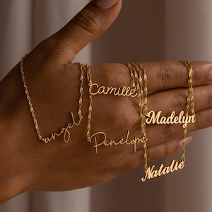 Naamketting op maat van Caitlyn Minimalist • Naamketting met sprankelende gedraaide ketting • Gepersonaliseerde cadeaus voor het vragen van je bruidsmeisjes • NM100F62