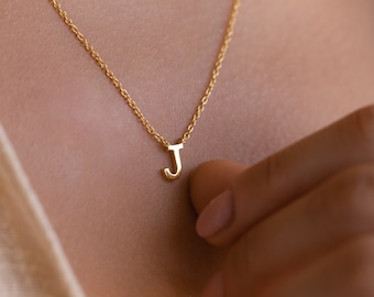 Collier initial délicat par Caitlyn minimaliste • Collier avec lettre personnalisé, cadeau parfait pour elle • Cadeau pour maman • Cadeaux de demoiselle d'honneur • NR085