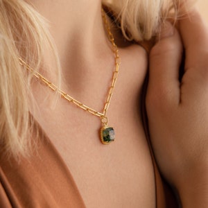 Agate Pendant Necklace by Caitlyn Minimalist • Green Crystal Paperclip Necklace • Chunky Gemstone Jewelry • Gift for Her • NR134