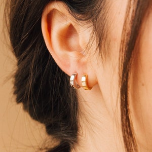 Chunky Huggie Hoop Earrings by CaitlynMinimalist • Bold Hoop Earrings • Thick Hoops • Perfect Addition to Any Stack • Birthday Gift • ER092