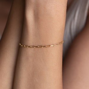 Paperclip Chain Bracelet in Gold, Sterling Silver by Caitlyn Minimalist • Dainty Paperclip Bracelet • Minimalist Jewelry • Mom Gift • BR021