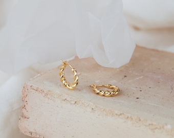 Twisted Spiral Hoops by Caitlyn Minimalist • Minimalist Earrings • Everyday Huggie Earrings • Birthday Gift • Perfect Gift for Her • ER085