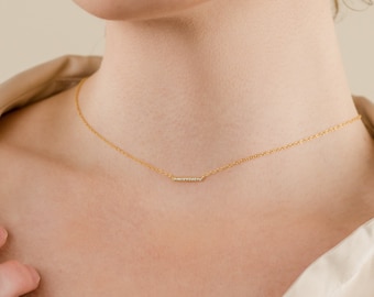 Pave Bar Halskette von Caitlyn Minimalist • Mutter Halskette • Perfektes Geschenk für Mama • Geschenke für Mama • NR038