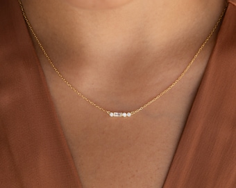 Eerste morsecode ketting van Caitlyn minimalistisch • Aangepaste diamanten brief ketting • Sierlijke eerste sieraden • Verjaardagscadeau voor haar • NM124