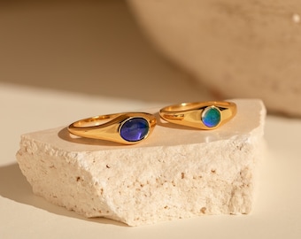 Signet Mood Ring by Caitlyn Minimalist • Statement Gemstone Rings in Bold & Mini • Cute Gold Y2K Jewelry • Perfect Birthday Gift for Sister