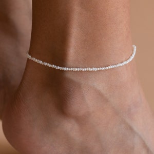 Tobillera de perlas delicadas de Caitlyn Minimalista Pulsera con cuentas, perfecta para el uso diario Joyería de verano Boho Regalo nupcial BR032 imagen 3