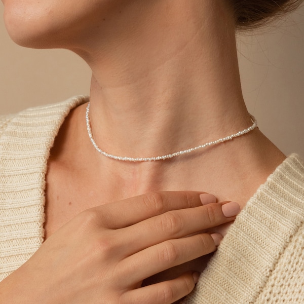 Collar de gargantilla de perlas finas de Caitlyn Minimalista • Collar con cuentas de perlas delicadas • Boda, joyería nupcial • Regalos de dama de honor • NR121