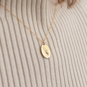 Gestures of Love Necklace by CaitlynMinimalist • Hand Gesture Necklace • Sister, Daughter, Best Friends Necklaces • New Mom Gift • NM48b