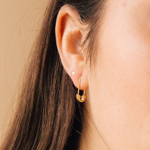Safety Pin Earrings • Minimal Gold Safety Pin Earrings • Modern Geometric Earrings, Perfect for Your Minimalist Look • ER087
