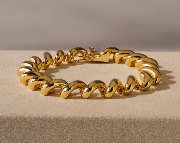 Twisted Chain Bracelet by Caitlyn Minimalist • San Marco Twist Bracelet in Gold • Modern Statement Jewelry • Gift for Girlfriend • BR100