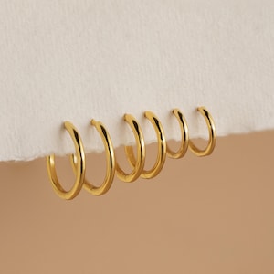 Stacking Hoop Earrings Set by Caitlyn Minimalist • Thin Hoop Earrings in Gold • Lightweight Dainty Earrings • Best Friend Gift • ER392