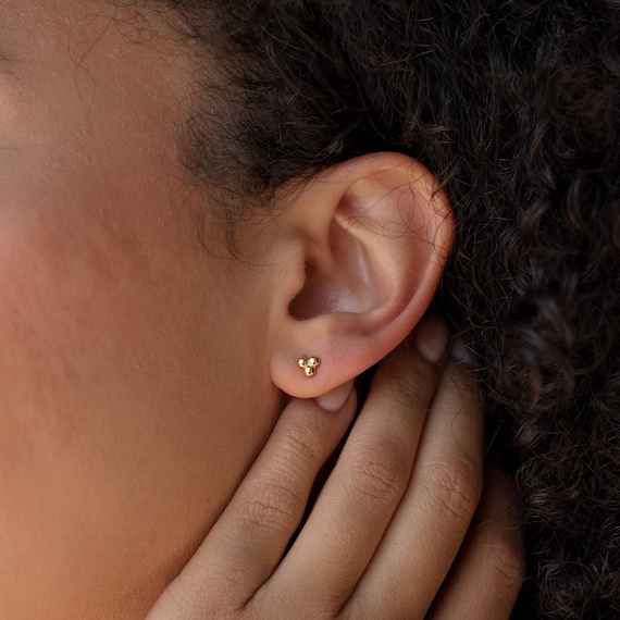 Trio Sphere Stud Earrings by Caitlyn Minimalist • Small Gold Beaded Earrings • Minimalist Jewelry • Perfect Everyday Earrings • ER180