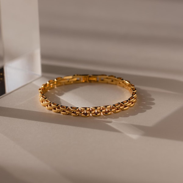 Link Strap Bracelet by Caitlyn Minimalist • Thick Chain Bracelet in Gold • Chunky Watch Band • Statement Jewelry • Gift for Her • BR090