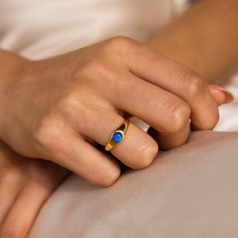 Signet Mood Rings by Caitlyn Minimalist • Statement Gemstone Rings in Bold & Mini • Cute Gold Y2K Jewelry • Perfect Birthday Gift for Sister image 4