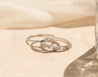 Zestaw pierścionków z diamentami Caitlyn Minimalist • Zestaw 3 delikatnych kryształowych pierścionków do łączenia ze sobą kamieni szlachetnych • Srebrna biżuteria ślubna • Prezent dla druhny • RR109