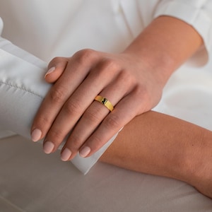 Peridot Statement Signet Ring by Caitlyn Minimalist • Gold Vintage Cocktail Ring with Green Gemstone • Perfect Gift for Mom • RR064 image 8