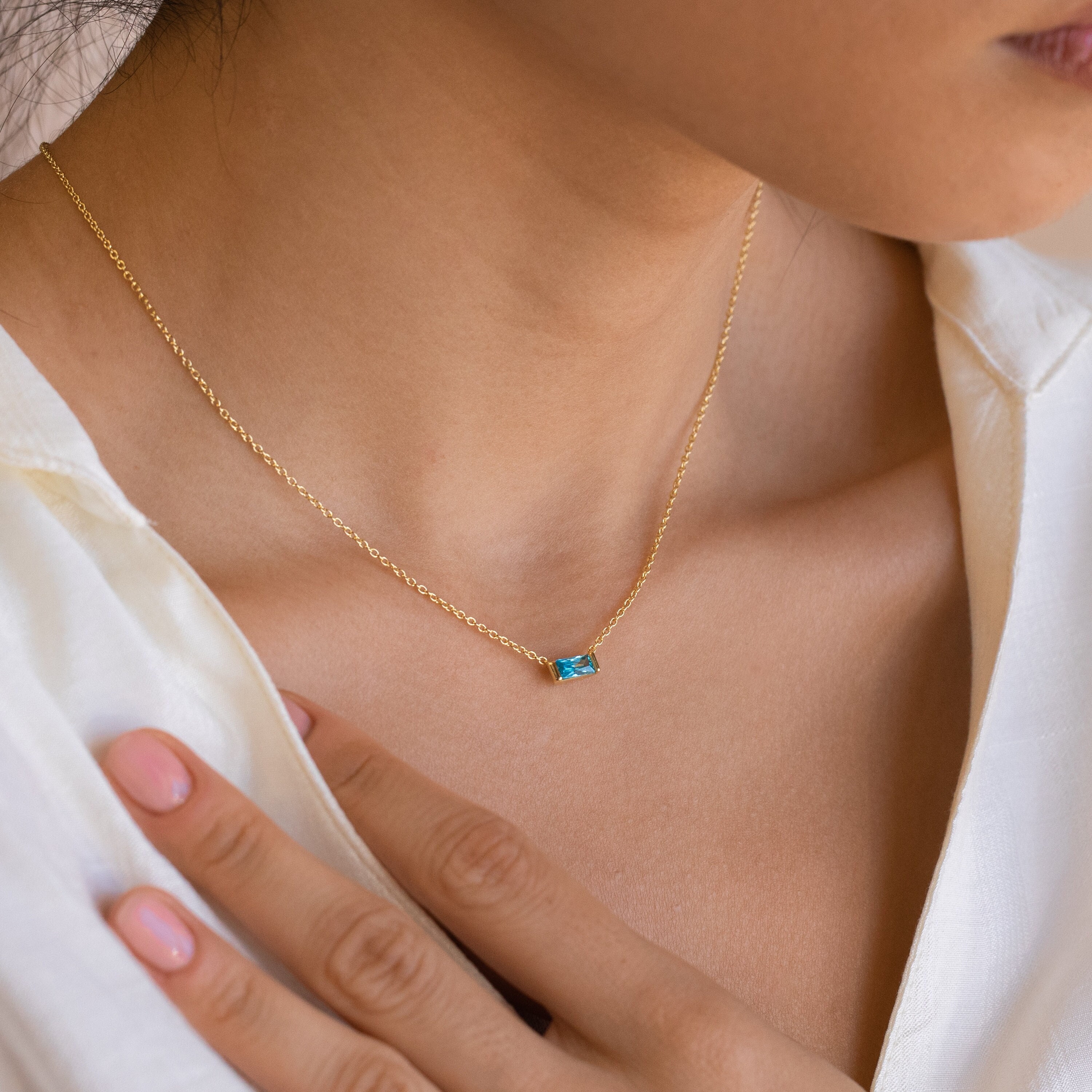 Dainty Baguette Birthstone Necklace, Minimal Birthstone Necklace, Perfect Gift for Mom and Her