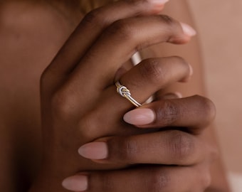 Two Tone Knot Ring by Caitlyn Minimalist • Love Knot Promise Ring in Silver & Gold • Mixed Metal Jewelry • Anniversary Gift for Her • RR163
