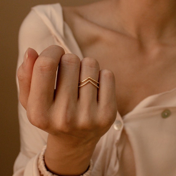 15 Minimalist Rings Ideas To Add Chic - Styleoholic