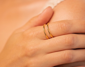 Thin Double Band Ring by Caitlyn Minimalist • Minimalist Adjustable Wrap Ring • Effortless Everyday Dainty Jewelry • Gift for Her • RR050