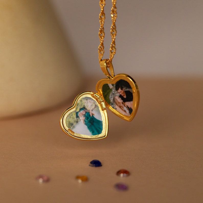 Colliers médaillon Caitlyn Minimaliste Médaillon coeur en or, médaillons en perles, colliers photo Cadeaux pour maman Cadeau d'anniversaire parfait pour elle image 7