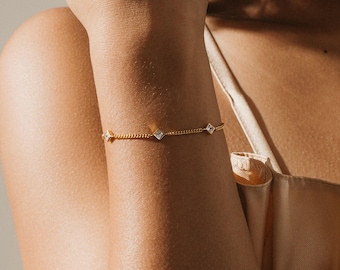 Pulsera de cadena con diamantes de CaitlynMinimalist • Pulsera de piedras preciosas satélite • Joyería minimalista para bodas • Regalo de aniversario • BR025
