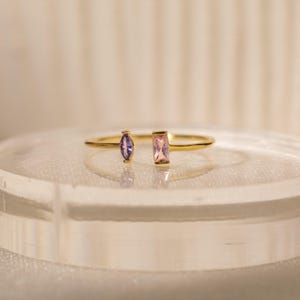 Anello Duo Birthstone di Caitlyn Minimalist • Anello con pietre preziose Baguette e Marquise • Gioielli fatti a mano • Regalo di anniversario per lei • RM95