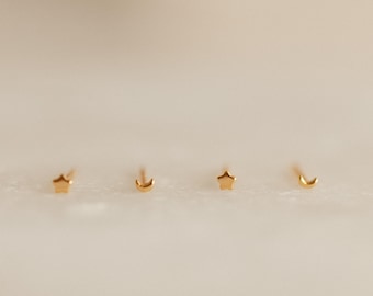 Winzige Mond- und Sternohrringe von Caitlyn Minimalist • Zarte, asymmetrische Ohrstecker • Himmlischer Schmuck • Geburtstagsgeschenk für Sie • ER053
