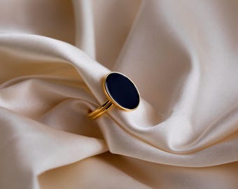 Midnight Hour Onyx Oval Ring by Caitlyn Minimalist • Vintage Inspired Black Stone Ring with Adjustable Band • Grandma Gift • RR063