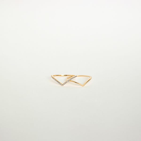 Set of 2: Curved Stacking Ring Set •  Diamond Chevron Ring, Thin Gold Minimalist Ring • Dainty Engagement Ring • Gift for Mom • RR037