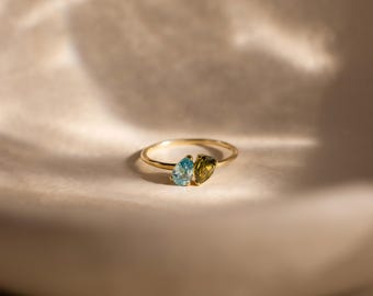 Anillo Pear Toi Et Moi de Caitlyn Minimalist • Anillo dúo en forma de lágrima con piedra natal • Anillo de promesa personalizado • Joyería para parejas • Regalo para mamá • RM210