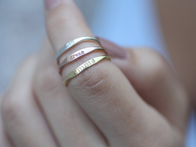 Custom Delicate Name Ring Custom Stacking Rings Skinny Custom Ring Bridesmaids Gift Baby Name Mom Gift MOTHERS GIFT RM21F31 zdjęcie 3