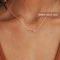 Linked Pendant Necklace by Caitlyn Minimalist • Infinity Necklace • Heart Necklace • Family Necklace • Sister Necklace • NR018