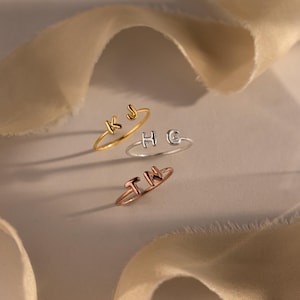 Bague Duo Bubble Initial de Caitlyn Minimalist • Bague Duo Lettre Ballon 3D personnalisée • Bijou de couple • Cadeau personnalisé pour elle • 188 RM